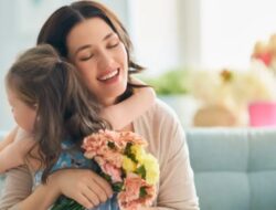 50 Ucapan Hari Ibu dalam Bahasa Inggris Beserta Terjemahnya