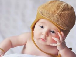 Penyebab Mata Bayi Keluarkan Belek dan Cara Mengatasinya