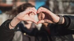 tCHZYn ilustrasi pasangan valentine