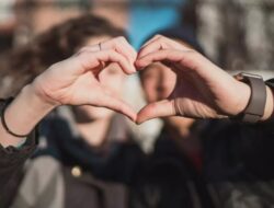 Waspada Kencan Online! Kenalan Jadi Korban Stalking