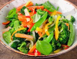 7 Resep Tumis Sayur Rebus Penurun Kolesterol: Lezat, Mudah, dan Sehat!