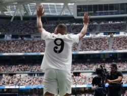 Kylian Mbappe Resmi Gabung Real Madrid dengan Nomor 9 Baru