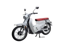 Menghadirkan Nostalgia dengan CINECO E-CLASSIC: Motor Listrik Klasik yang Futuristik