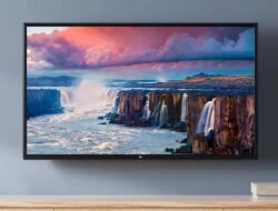 Memilih Smart TV 32 Inch: Coocaa 32S7G vs Xiaomi Mi TV 4 – Adu Fitur dan Harga