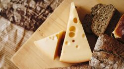 Ilustrasi Keju Mentah